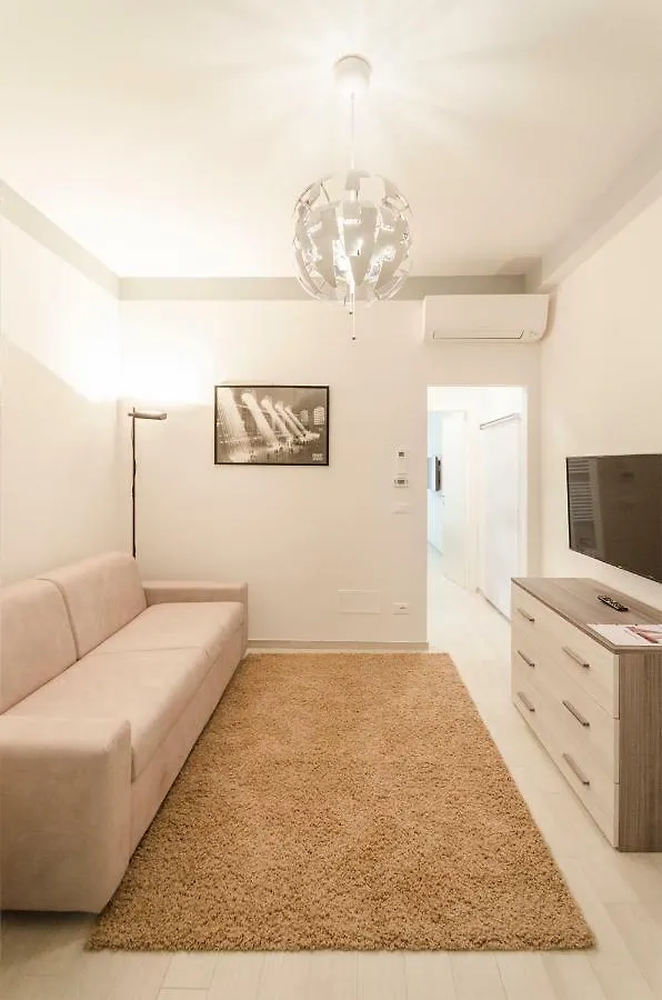 Apartment Le Torri Suite, Davanzale Vista Due Torri Bologna