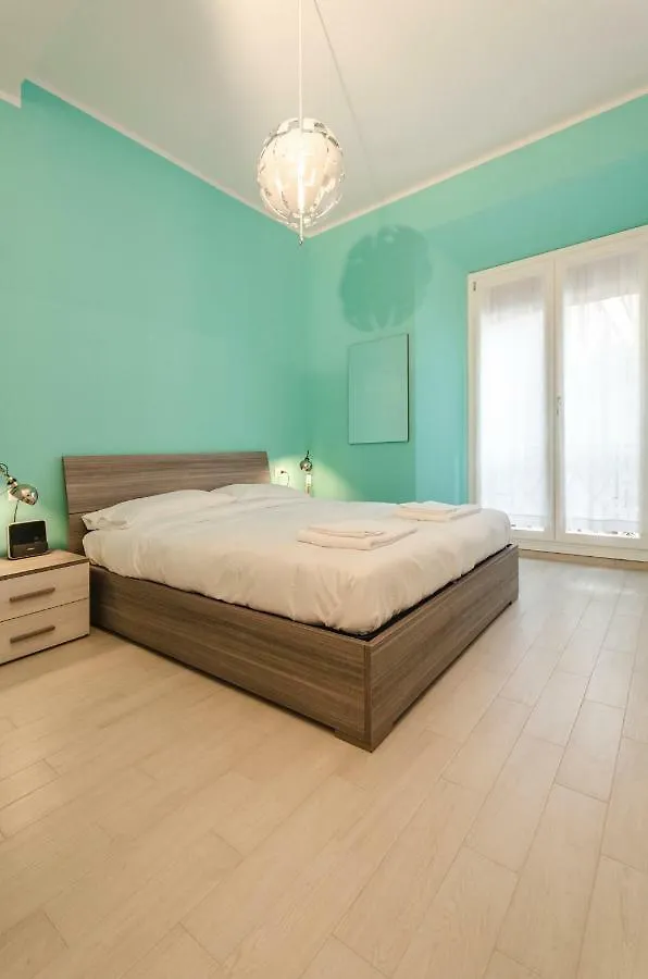 Le Torri Suite, Davanzale Vista Due Torri Bologna Italy